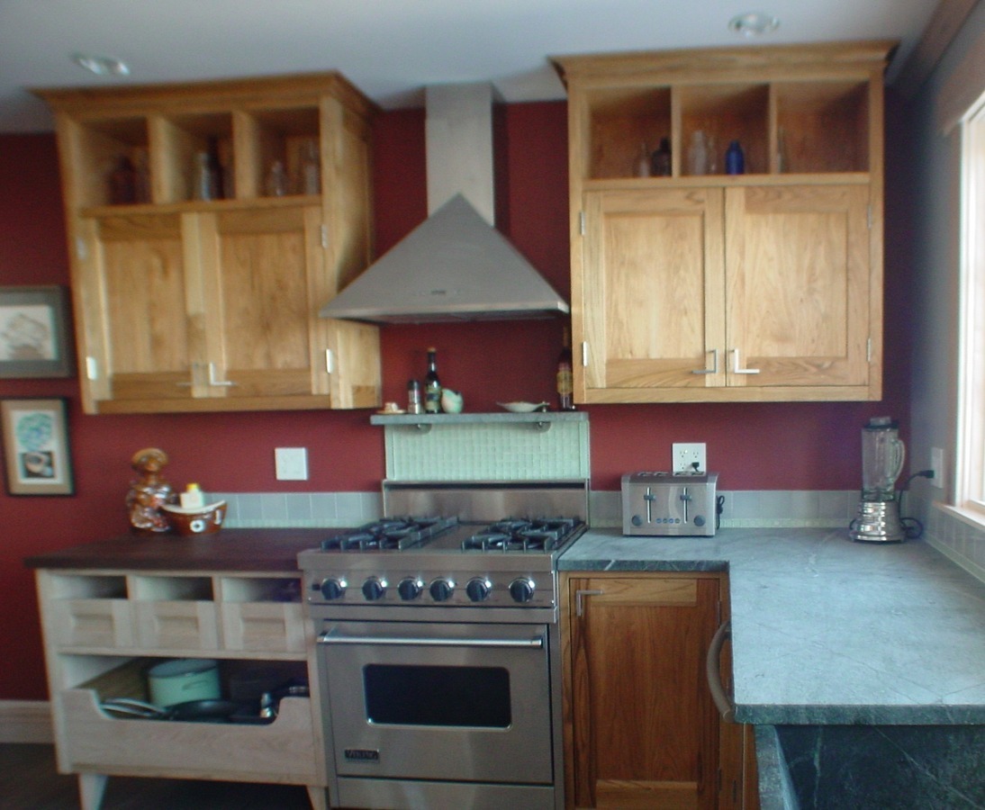 Custom kitchen in butternut